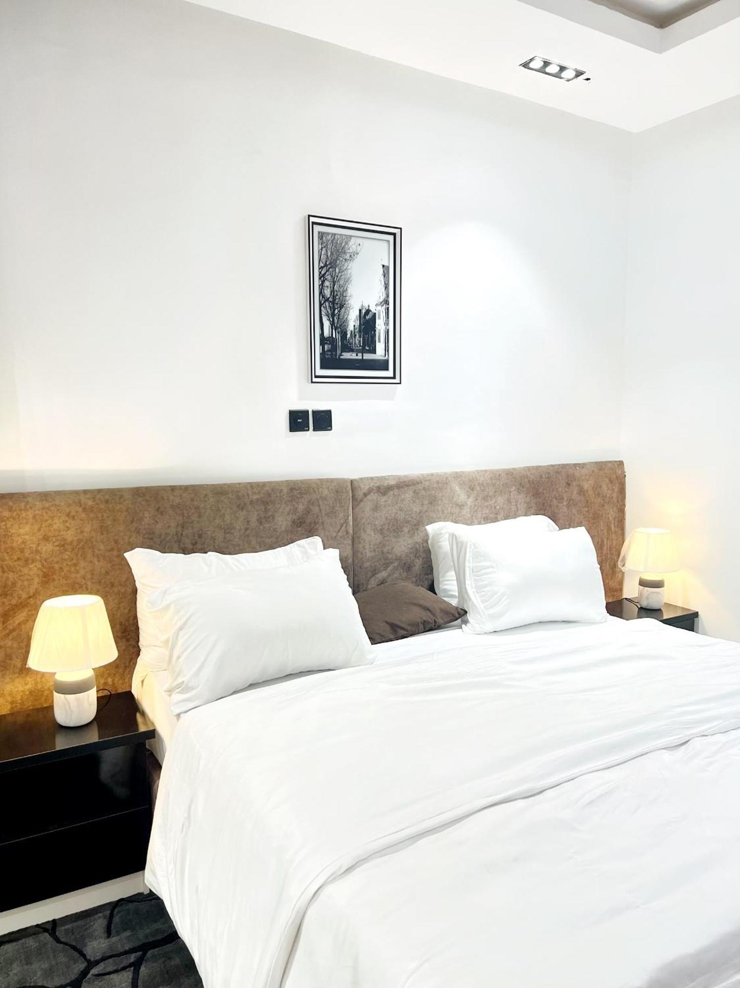 Austra Hotels And Apartments Maitama Abuja Ngoại thất bức ảnh
