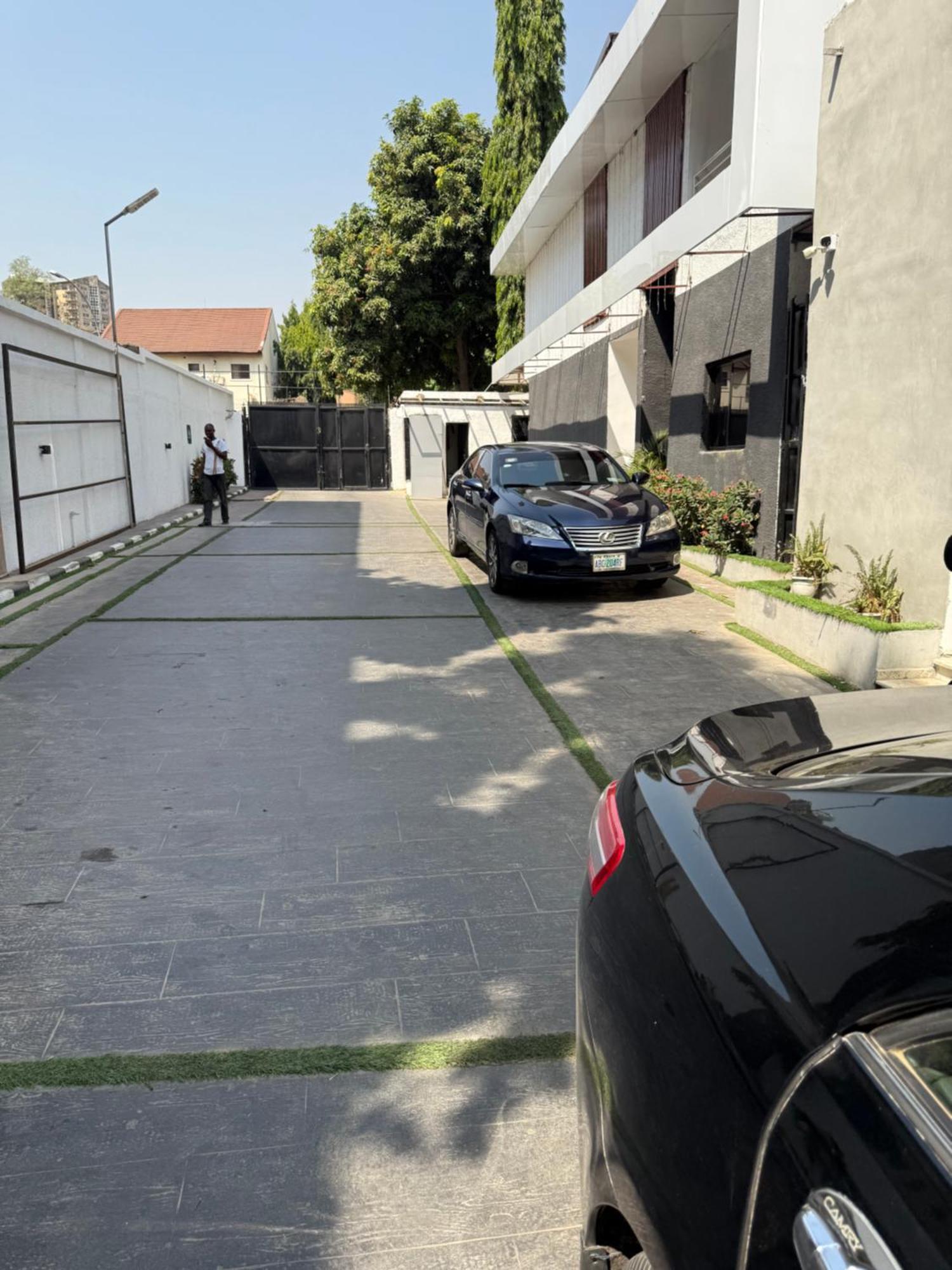 Austra Hotels And Apartments Maitama Abuja Ngoại thất bức ảnh