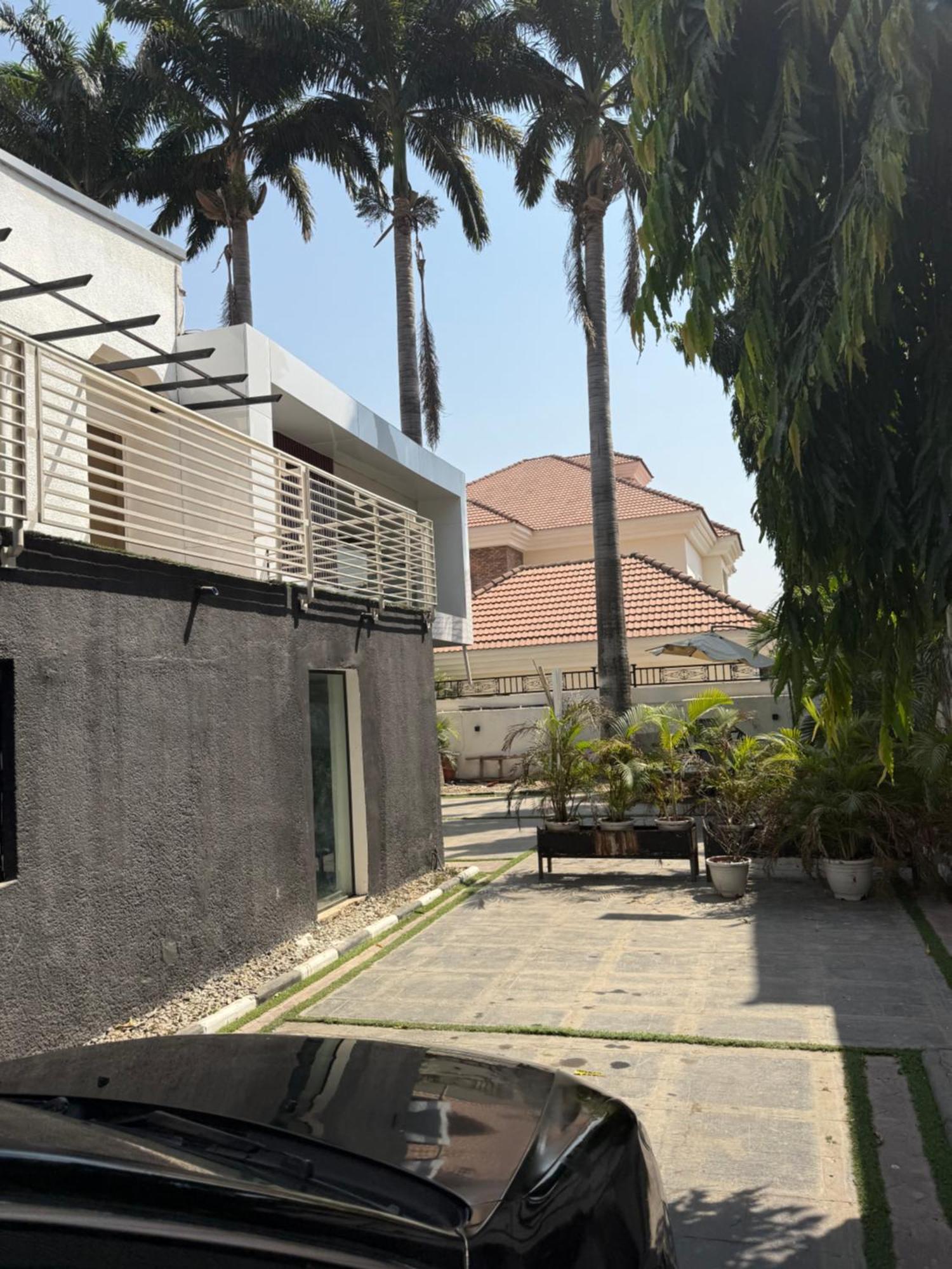 Austra Hotels And Apartments Maitama Abuja Ngoại thất bức ảnh